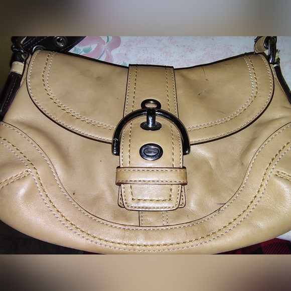 Vintage Coach Small Tan Soho Handbag - Picture 4 of 11